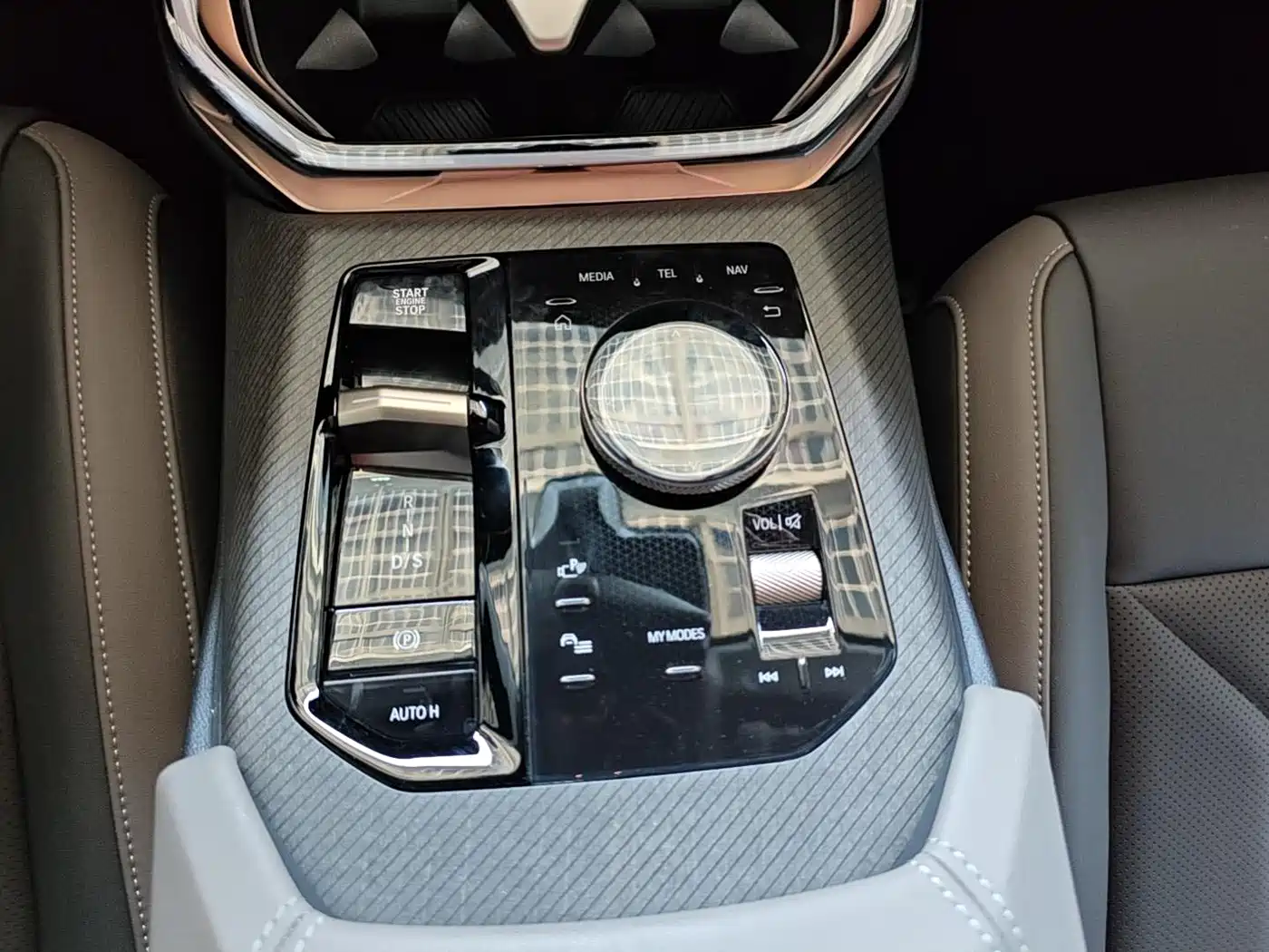 BMW X3 2025 xDrive30L Leading M Sport Package фото 10