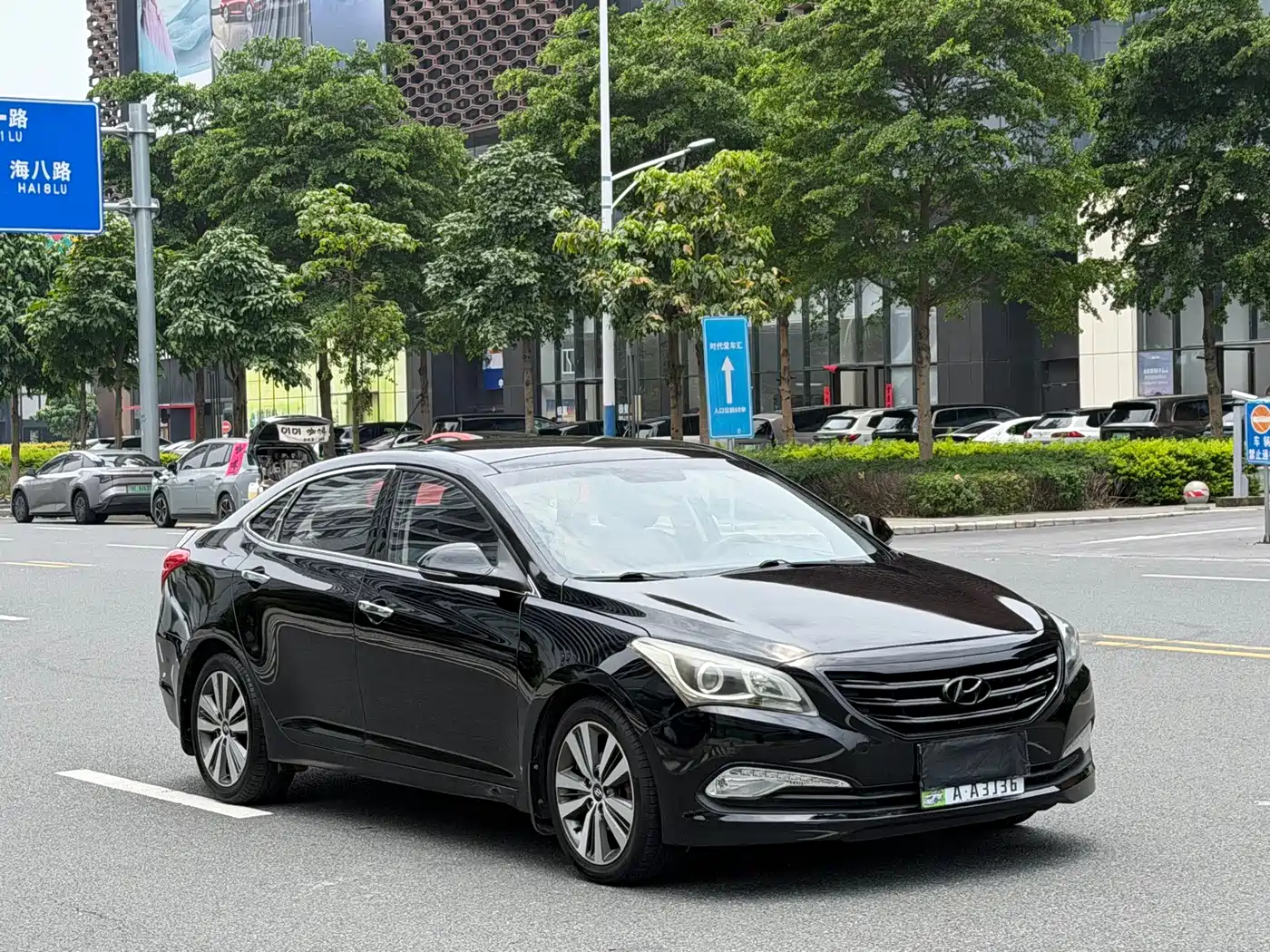 Hyundai Mistra 2016 1.8L Automatic Smart GLS фото 3