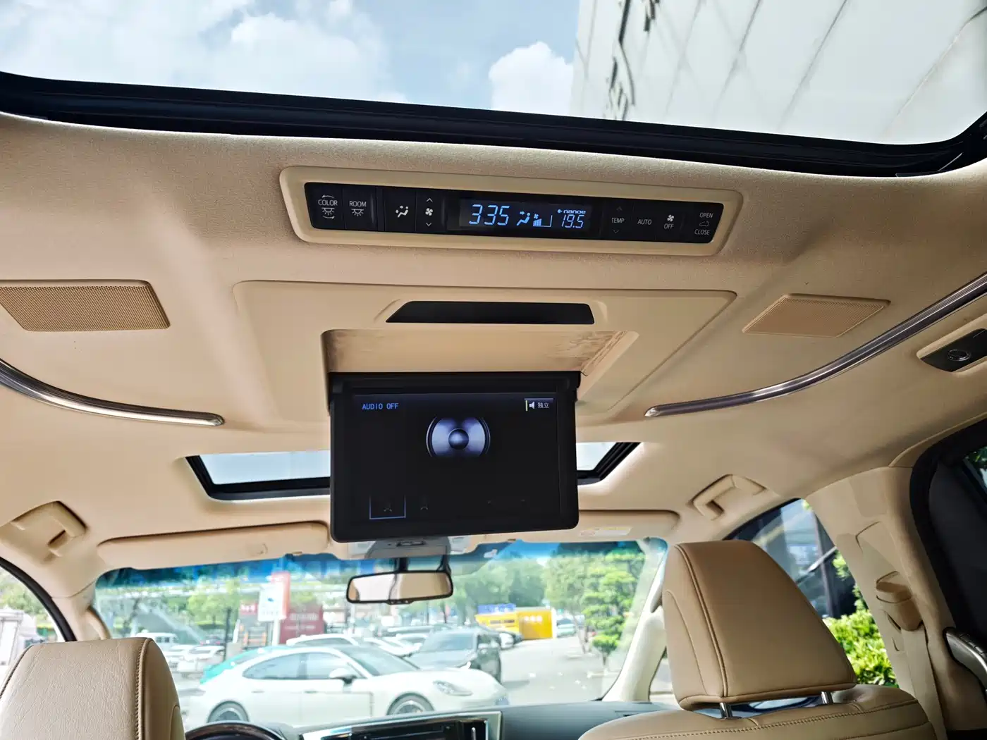 Toyota Alphard 2018 Facelift 3.5L Premium Edition фото 7