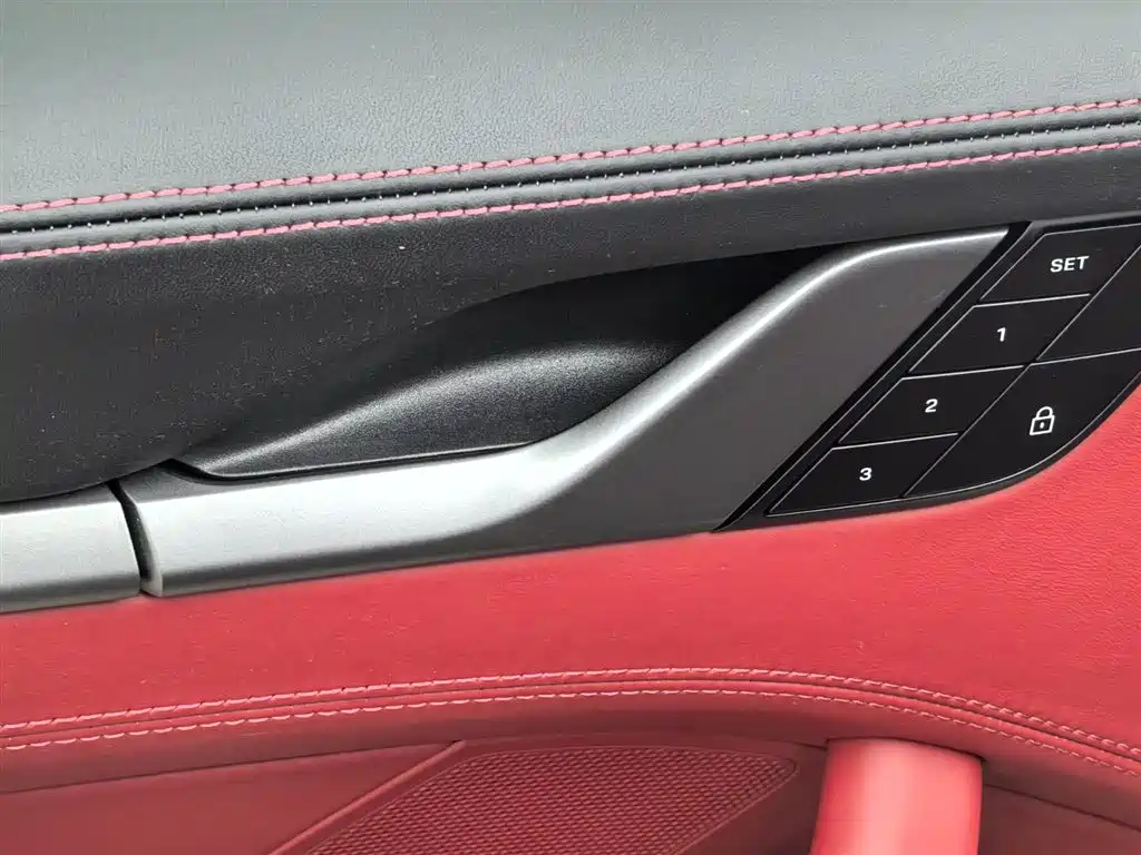 Porsche 911 2023 Carrera 3.0T фото 23