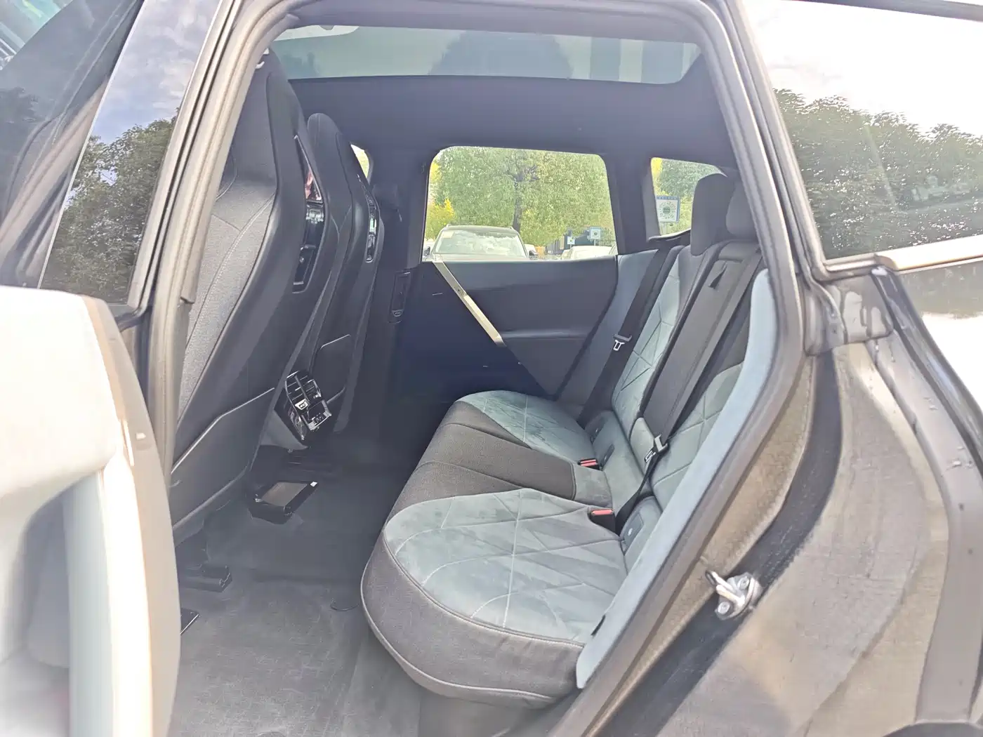 BMW iX 2022 xDrive40 фото 12