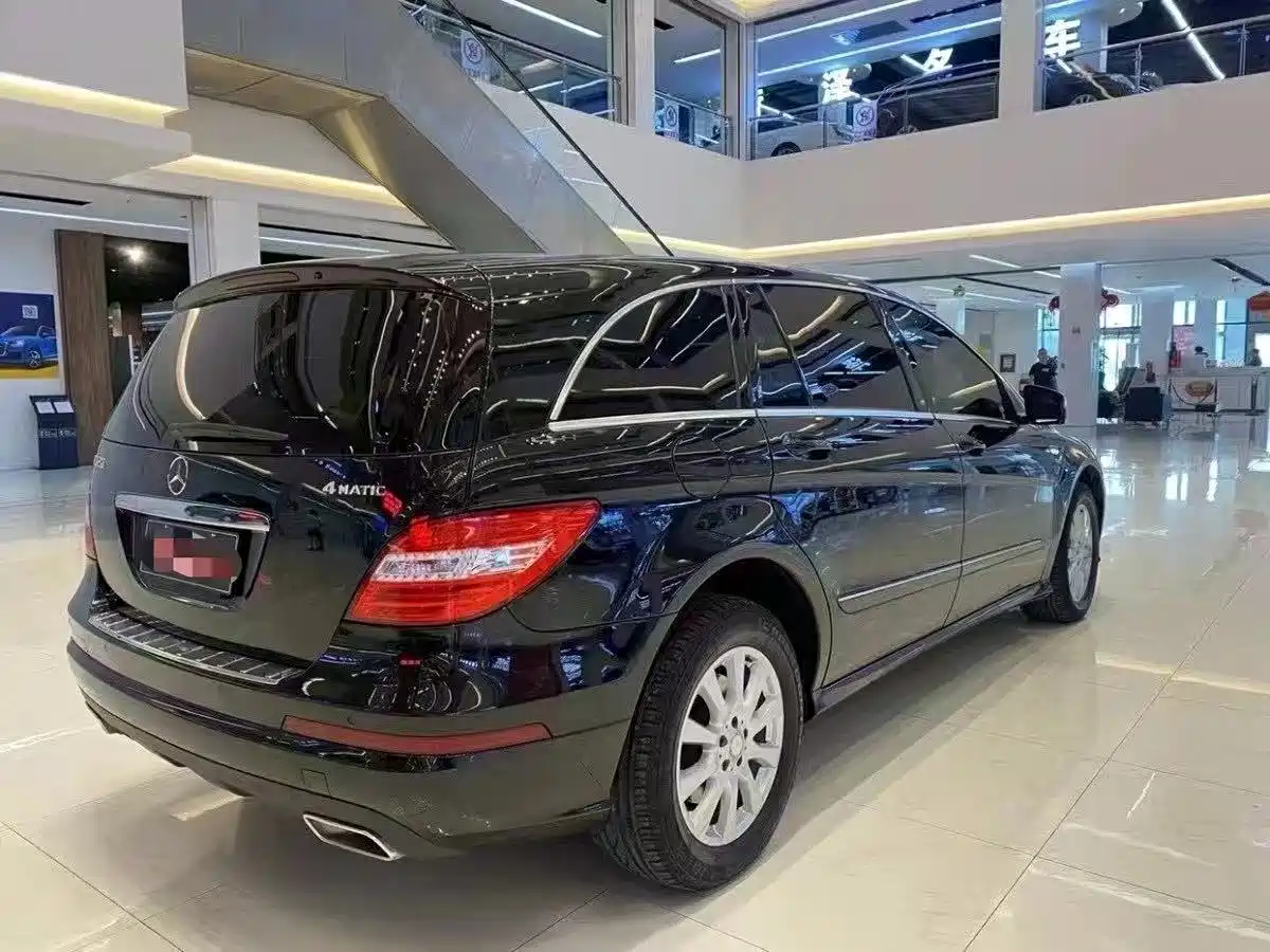 Mercedes-Benz R-Class 2017 R 320 4MATIC Business Collector's Edition фото 10
