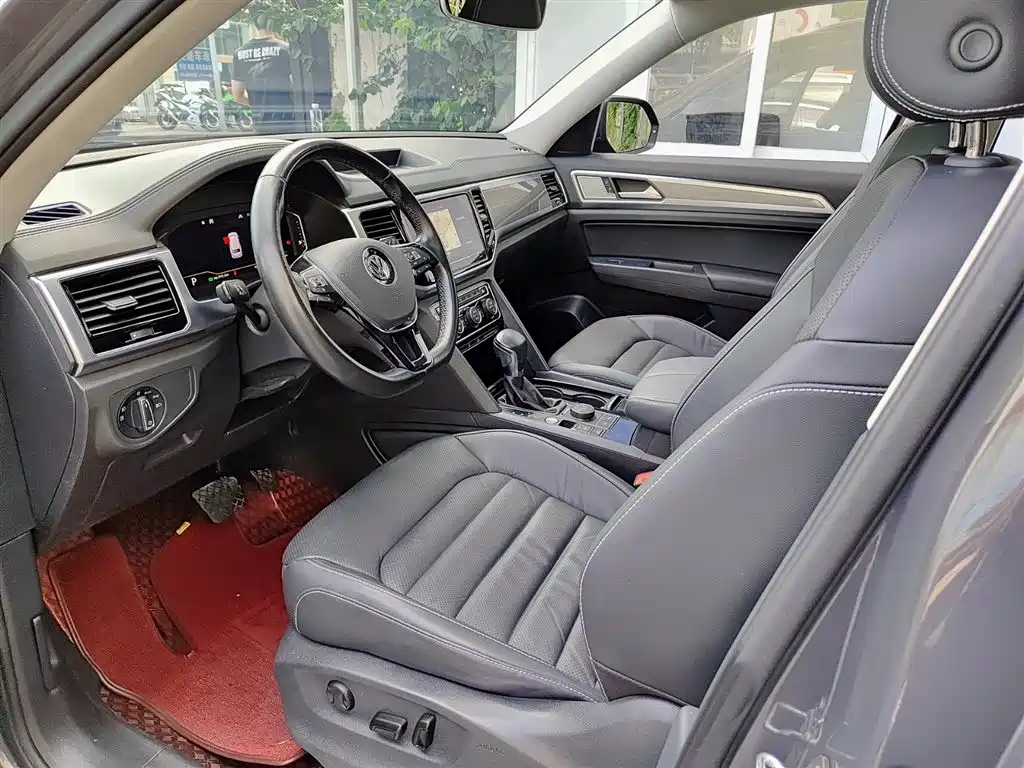 Volkswagen Teramont 2020 380TSI 4WD Luxury Edition China VI фото 7
