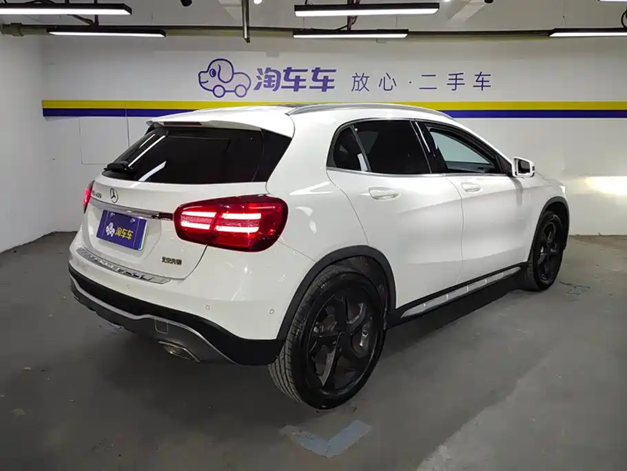 Mercedes-Benz GLA 2019 GLA 200 Dynamic фото 3