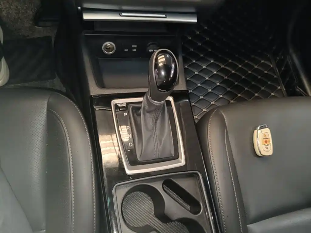 صورة 14 - Hyundai Mistra