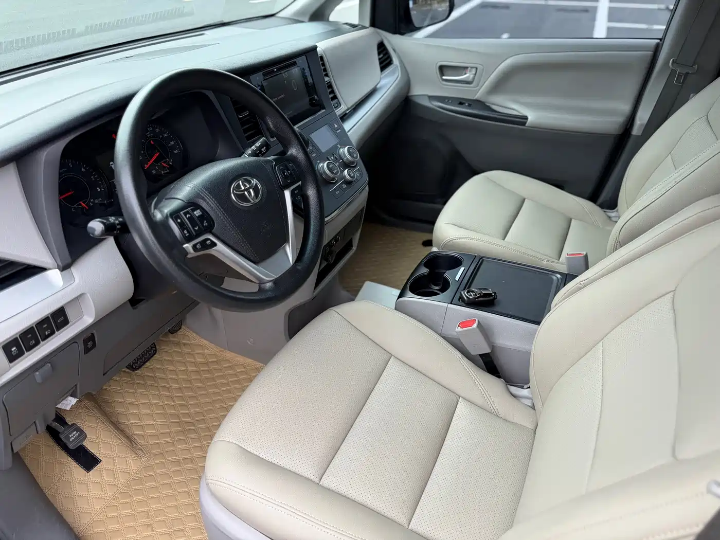 Toyota Sienna 2017 2015 3.5L 2WD L
