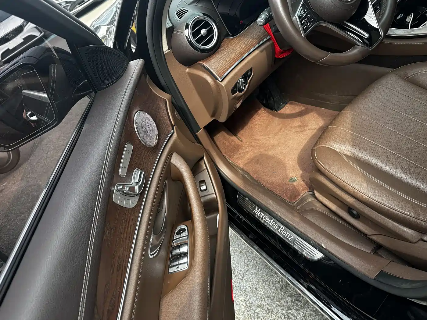 Mercedes-Benz E-Class 2023 E 300 L Luxury фото 6