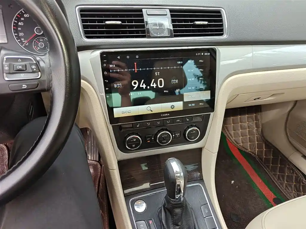 Volkswagen Passat 2014 1.8TSI DSG Executive Edition фото 13