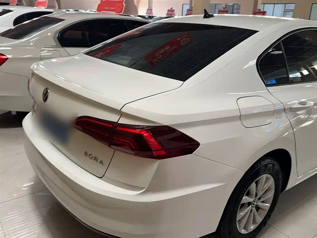 Volkswagen Bora 2021 1.5L Manual Fashion Smart Edition фото 12
