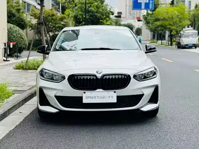 BMW 1