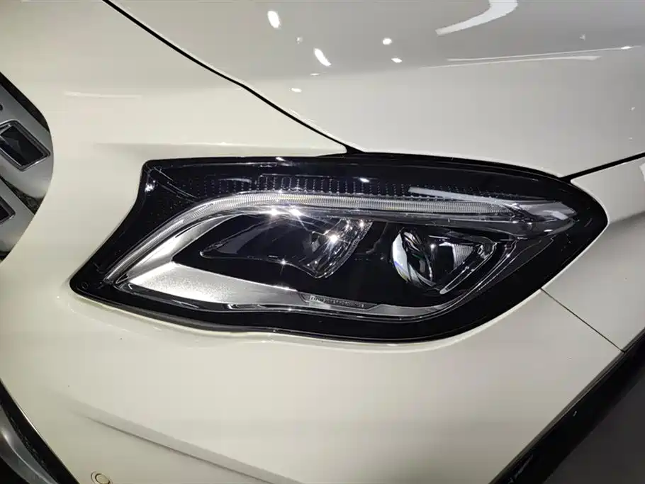 Mercedes-Benz GLA 2019 GLA 200 Dynamic фото 5