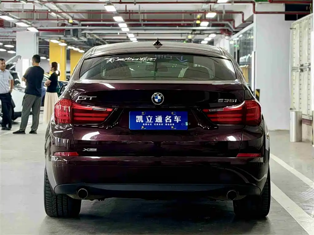BMW 5 Series GT 2015 535i xDrive фото 5