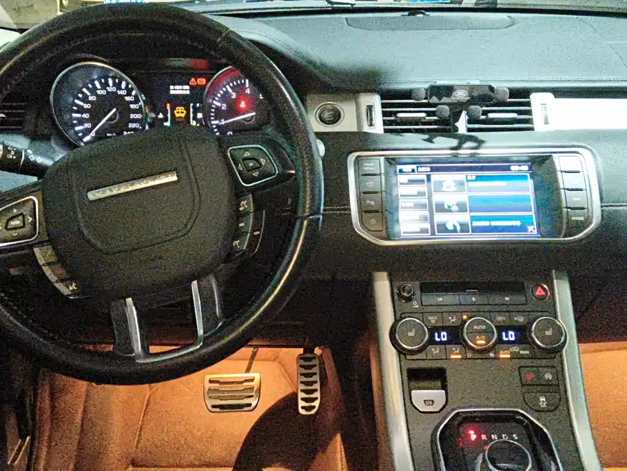Land Rover Range Rover Evoque 2015 2015 2.0T 5-Door Fashion Edition
