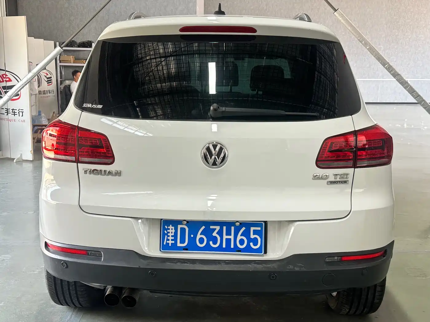 Volkswagen Tiguan 2015 2.0TSI Comfort Edition фото 6