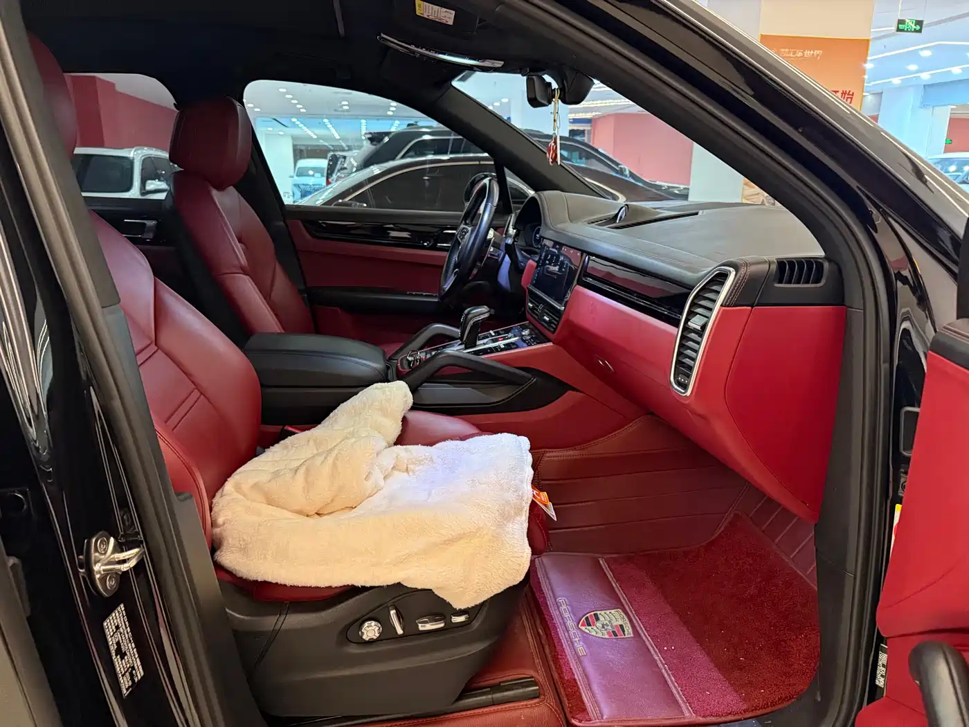 Porsche Cayenne 2019 Cayenne 3.0T фото 8
