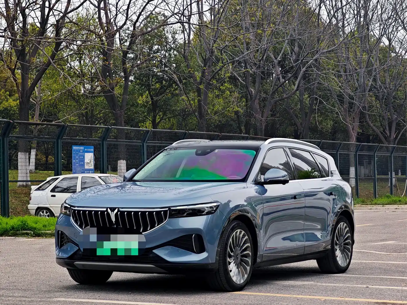 Voyah Auto VOYAH FREE 2021 AWD Standard Range Extender Exclusive Luxury Package