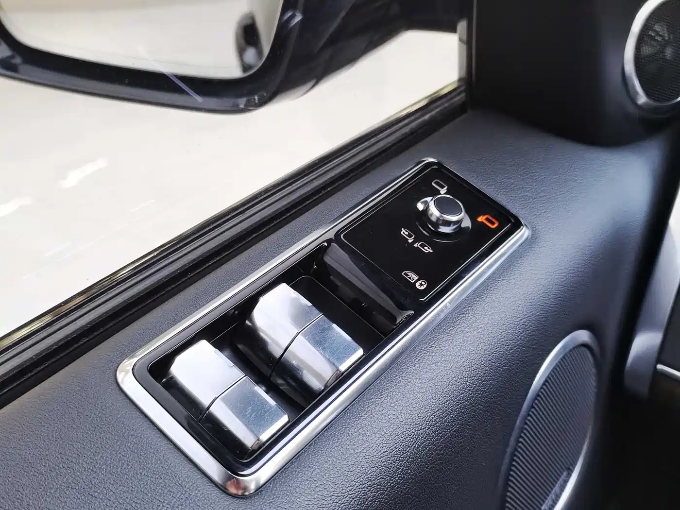 Land Rover Range Rover Sport PHEV 2018 Model P400e фото 26