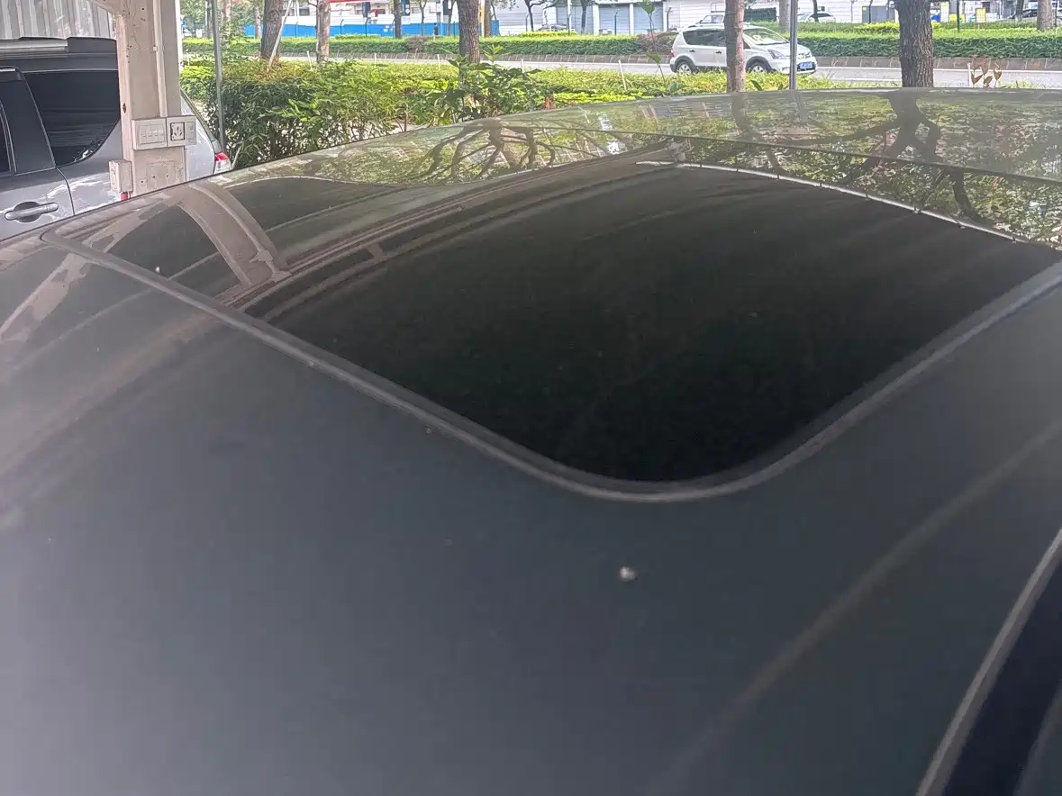 Nissan Sylphy 2011 2009 Model 1.6XL Automatic Luxury Sunroof Edition