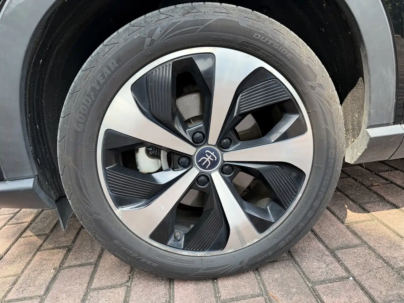 BYD Song PLUS PHEV 2021 EV Premium Model фото 11