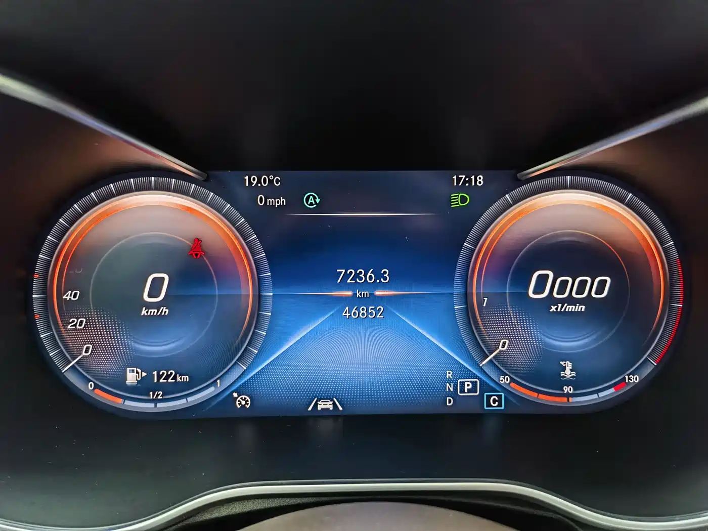 Mercedes-Benz GLC 2020 Facelift GLC 300 L 4MATIC Luxury фото 19