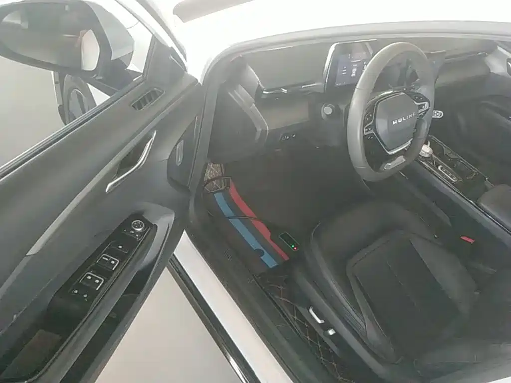 صورة 16 - Wuling Motors Wuling Xingguang