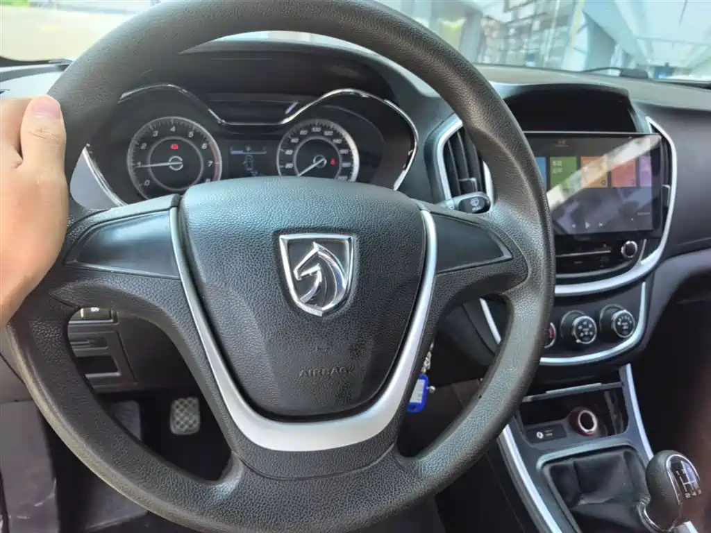 Baojun 560 2016 2015 1.8L Manual Comfort