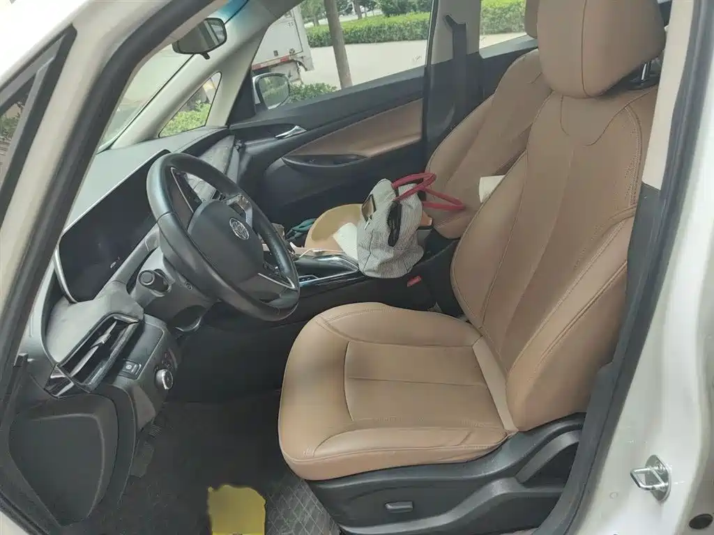 Buick GL6 2021 323T Mild Hybrid Connected Luxury фото 8