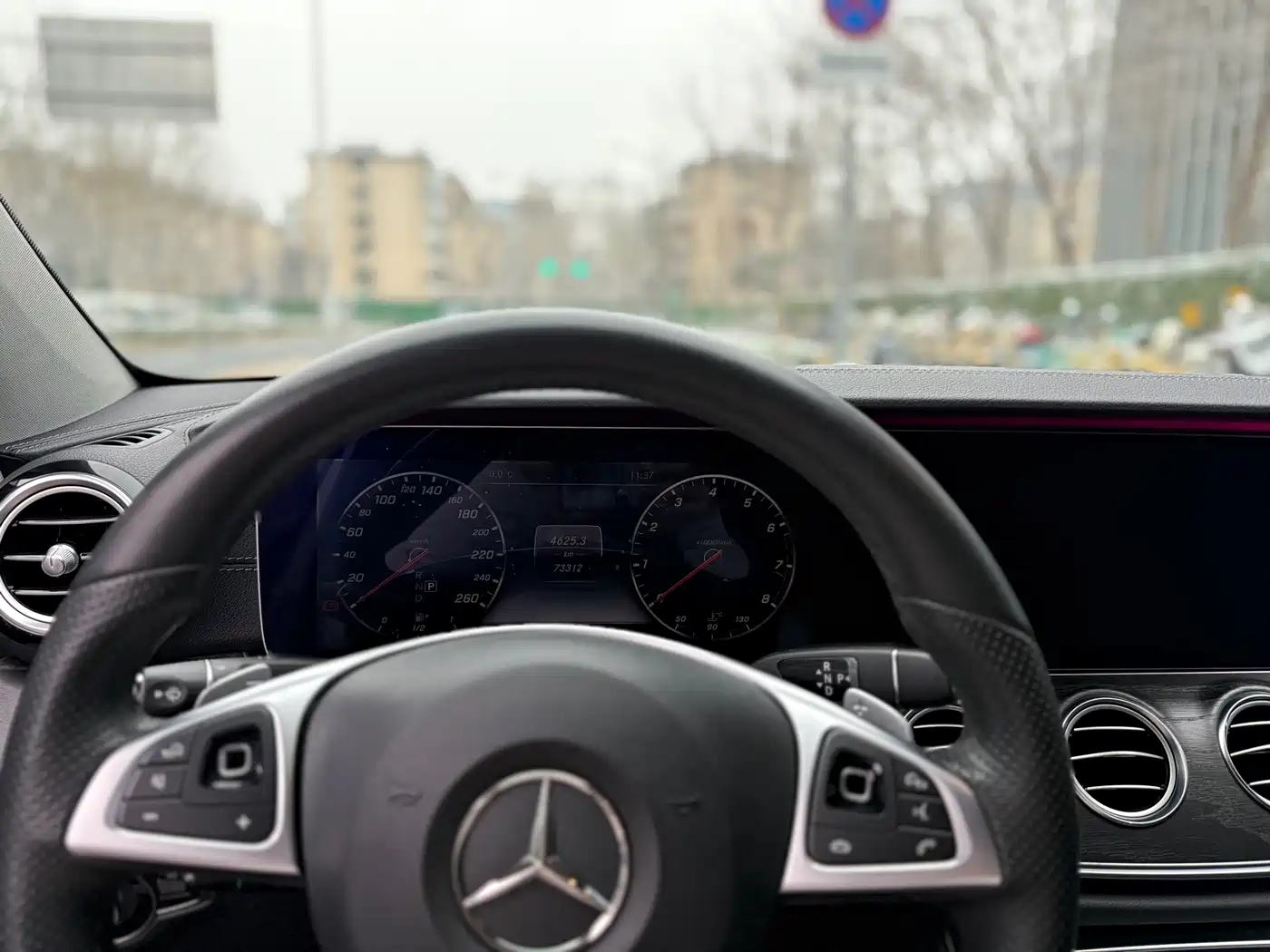 Mercedes-Benz E-Class 2017 E 200 L 4MATIC фото 11