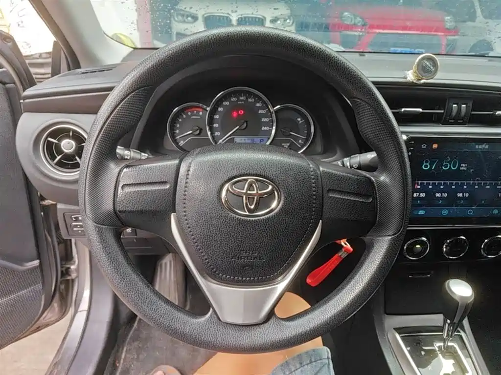 Toyota Corolla 2017 Facelift 1.2T S-CVT GL фото 11
