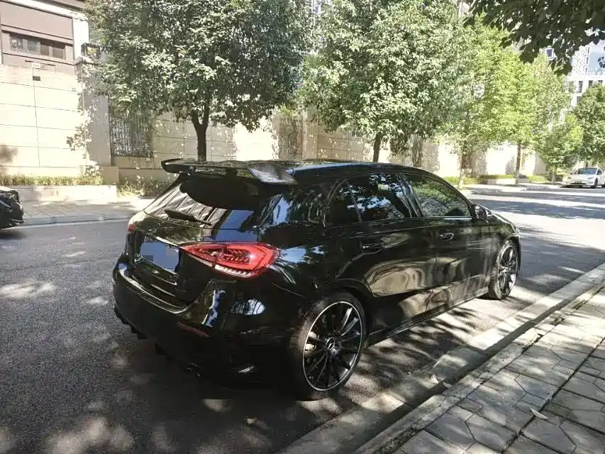 Mercedes-Benz A-Class AMG 2020 AMG A 35 L 4MATIC фото 7