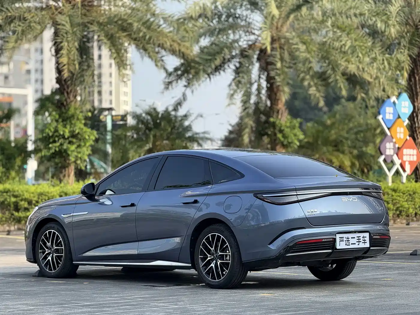 BYD Seal 2024 2024 Glory Edition DM-i 1.5T 121km Flagship
