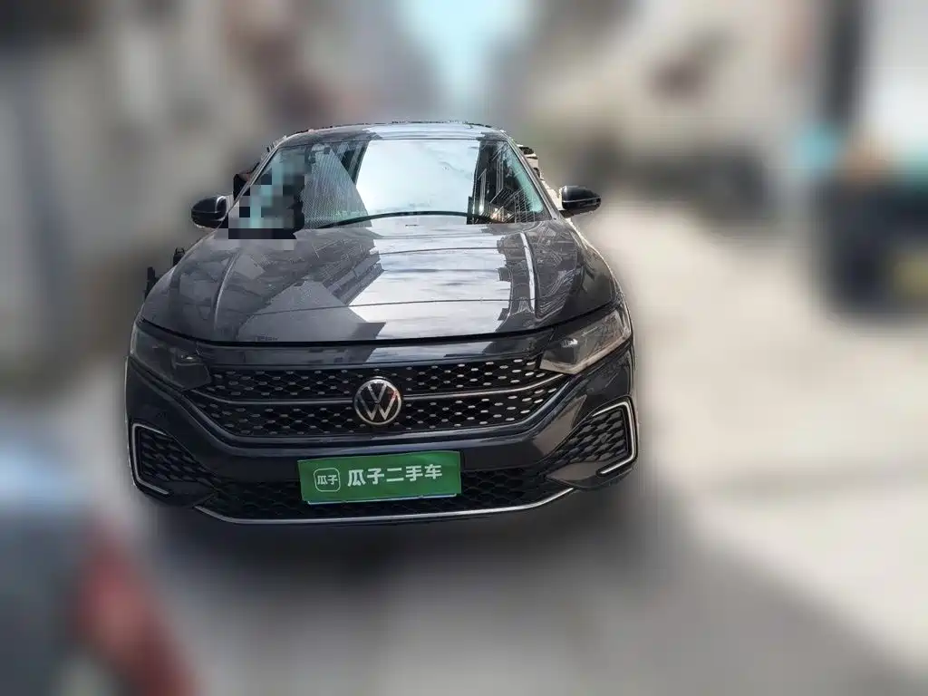 Volkswagen Passat 2025 2025 Outstanding 380TSI Starlight Dragon Soaring Edition