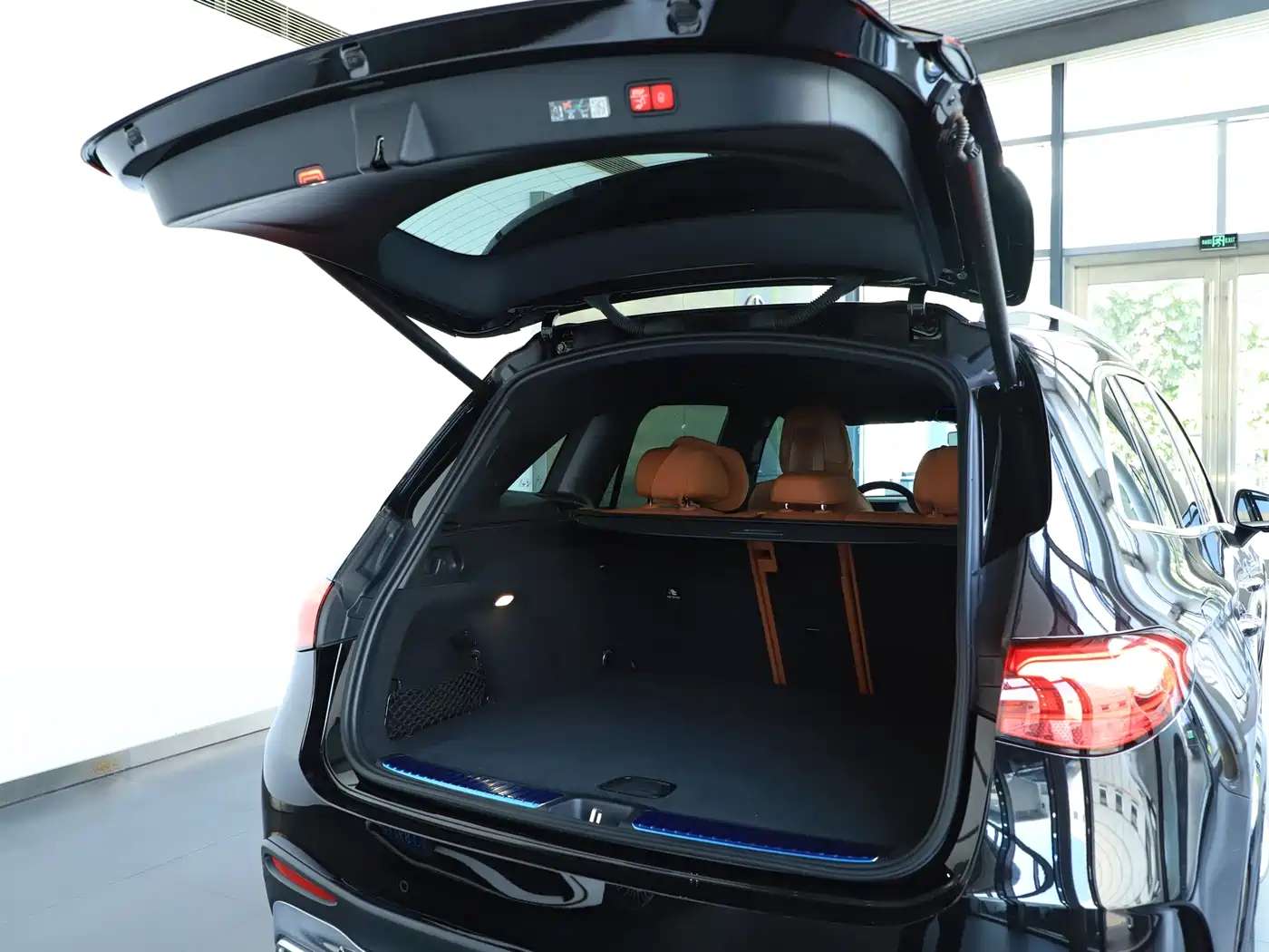 Mercedes-Benz GLC 2024 GLC 300 L 4MATIC Dynamic 5-seater фото 24
