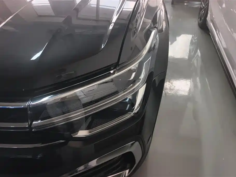 Volkswagen Tharu 2023 300TSI 2WD Full Moon Edition фото 5