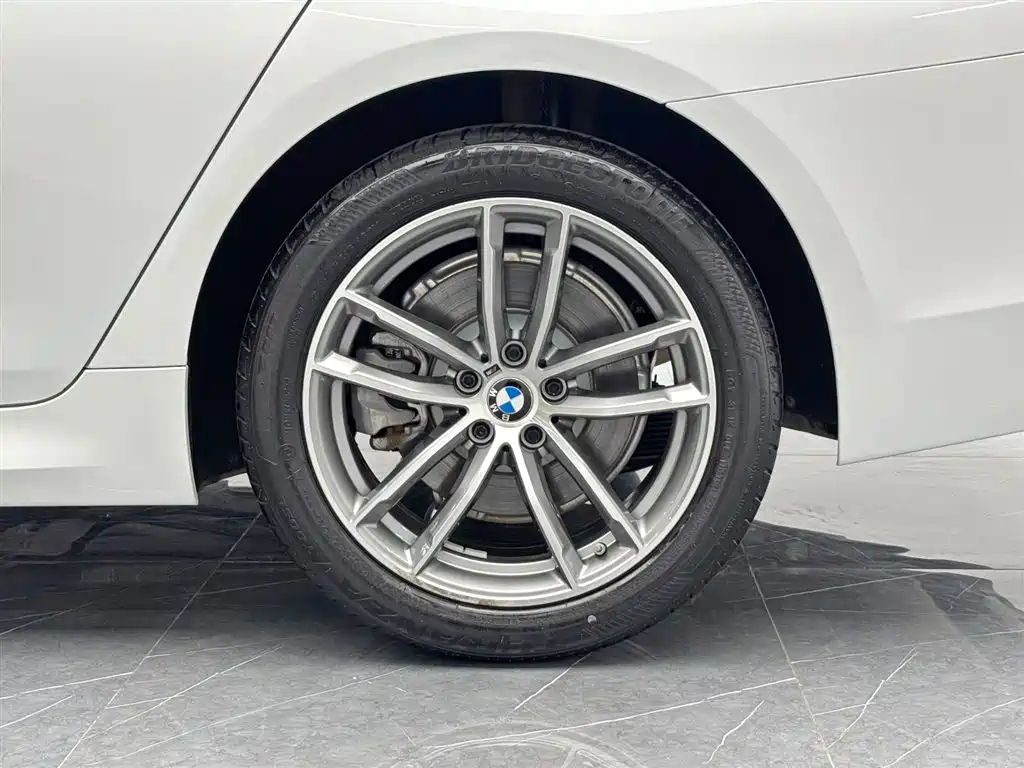 BMW 5 Series 2019 Facelift 525Li M Sport Package фото 23