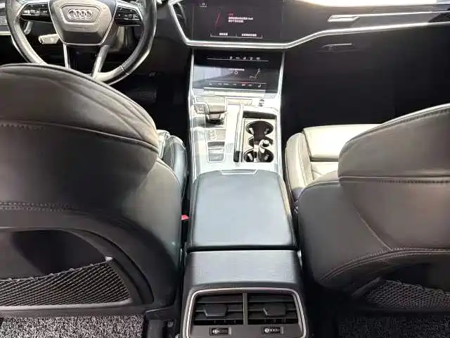 Audi A7 2021 45 TFSI Premium Selection фото 5