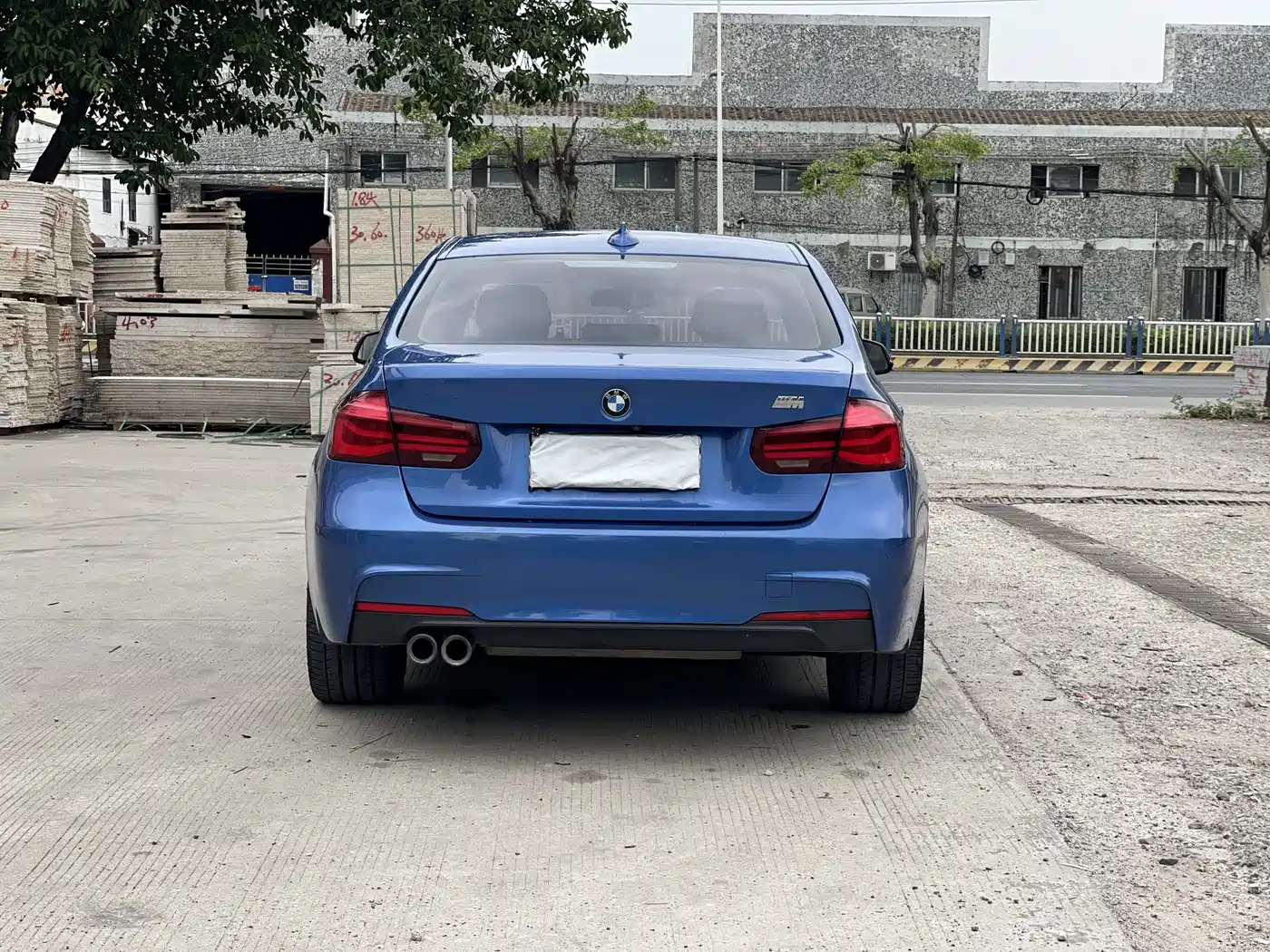 BMW 3 Series 2018 320Li M Sport Black Night Edition фото 13