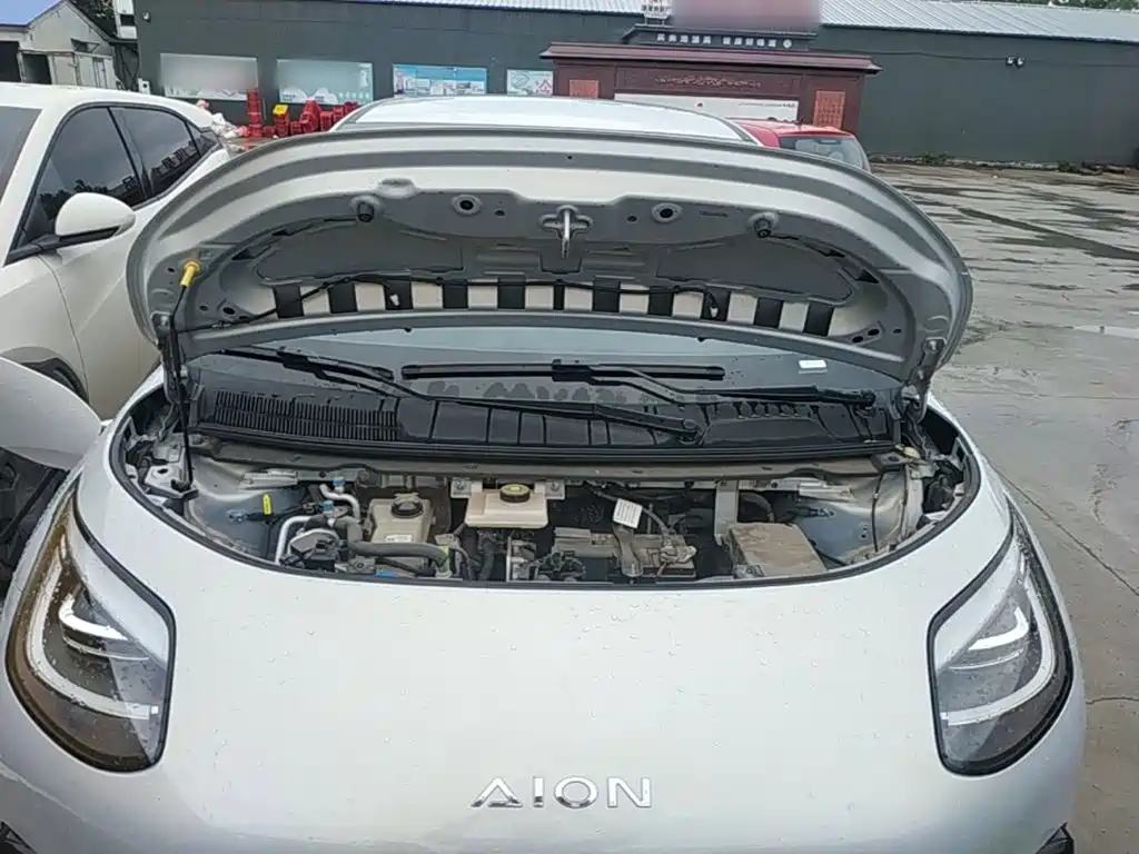 Aion UT 2025 2025 Model 330 Starlight Edition