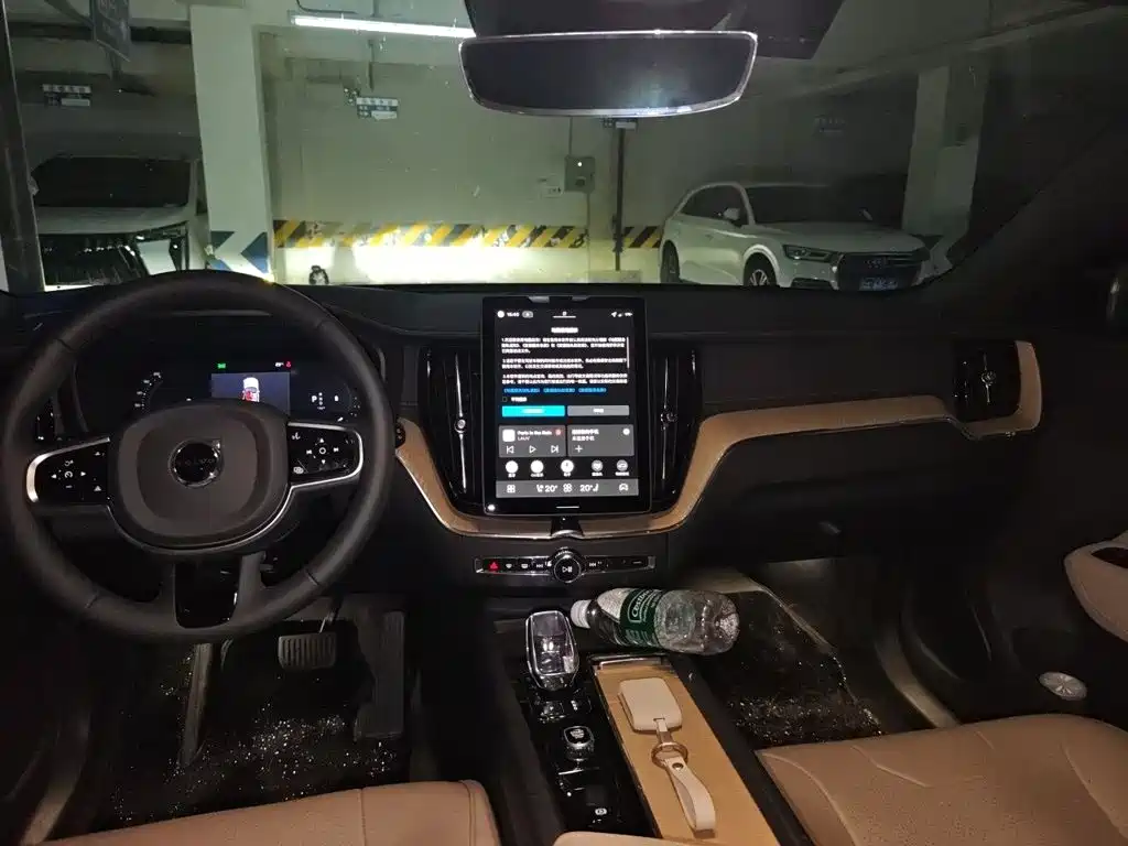 Volvo XC60 2026 2026 Model B5 AWD Premium Luxury