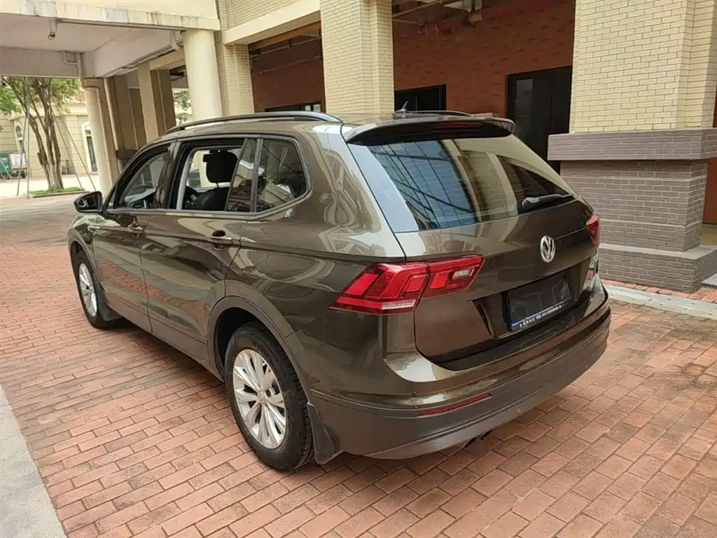 Volkswagen Tiguan L 2017 330TSI Automatic 2WD Trend Edition фото 5