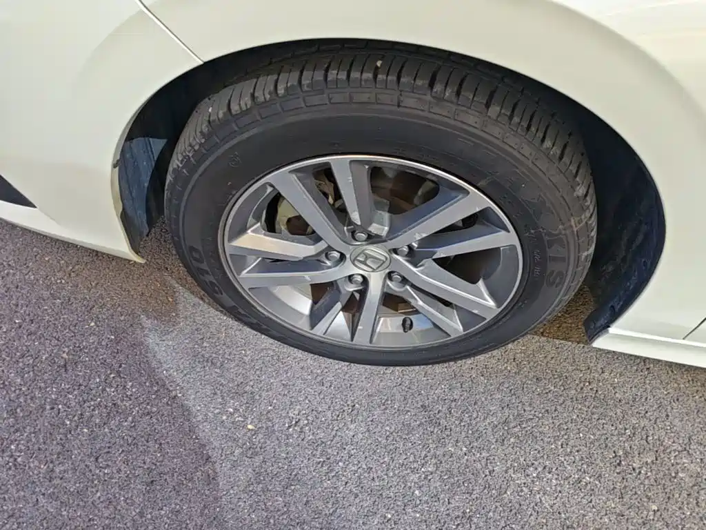 Honda Civic 2022 240TURBO CVT Sport Edition 25