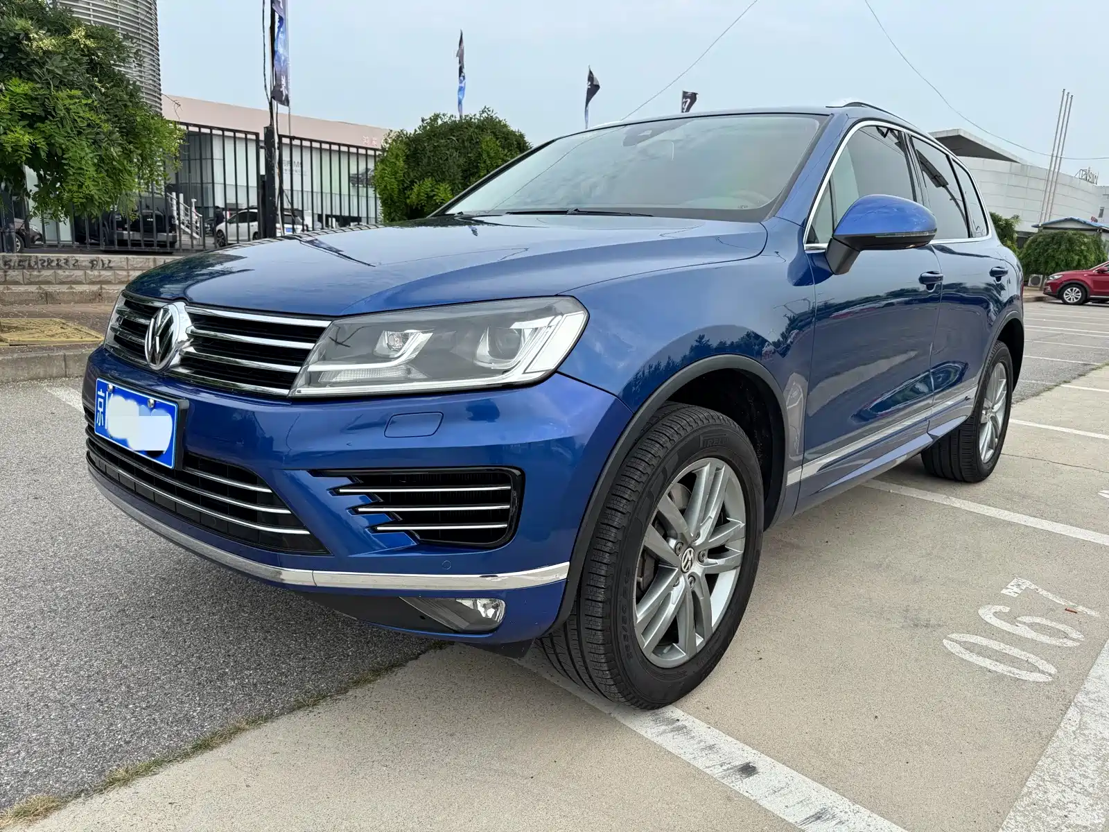 Фото 1 - Volkswagen Touareg