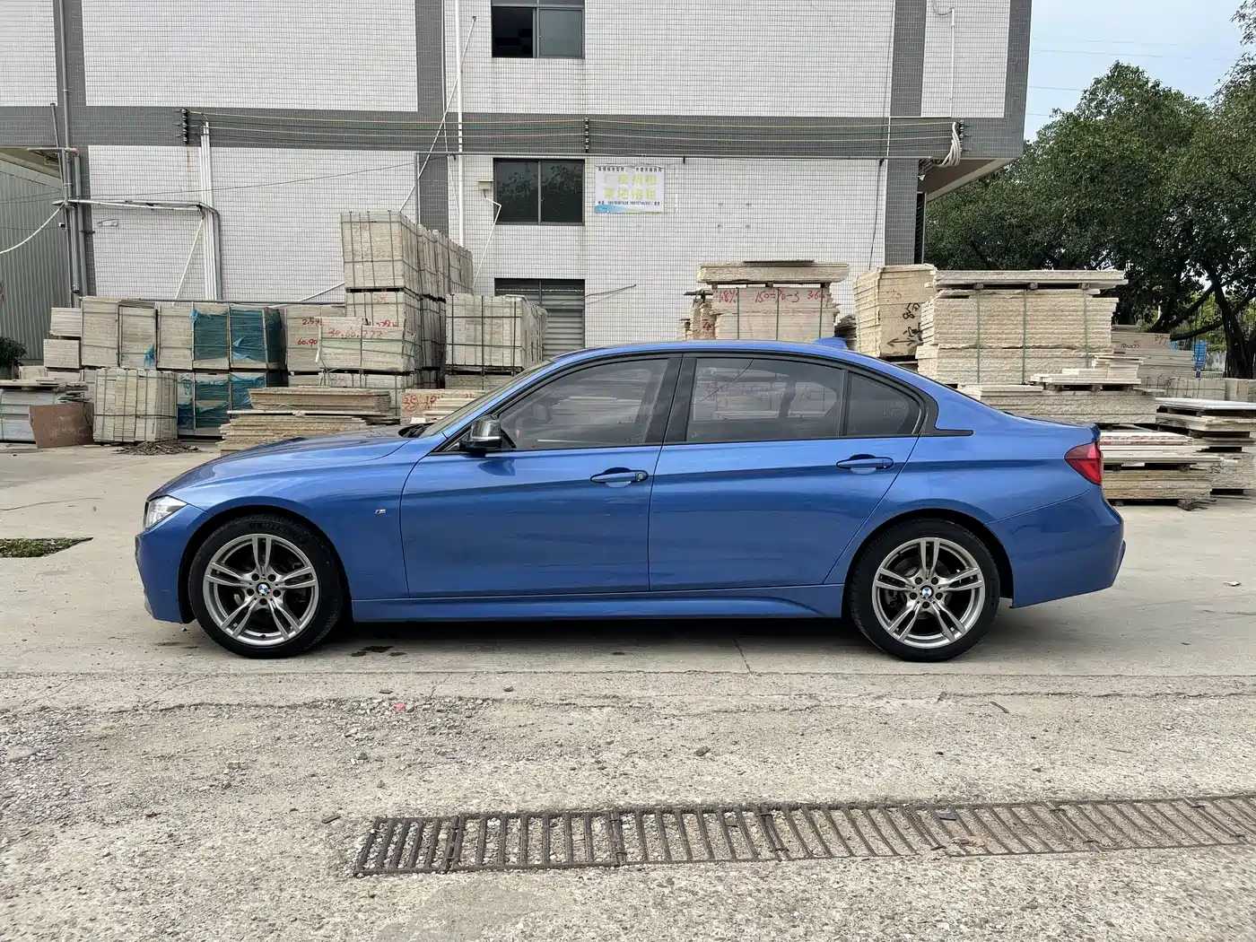 BMW 3 Series 2018 320Li M Sport Black Night Edition фото 16