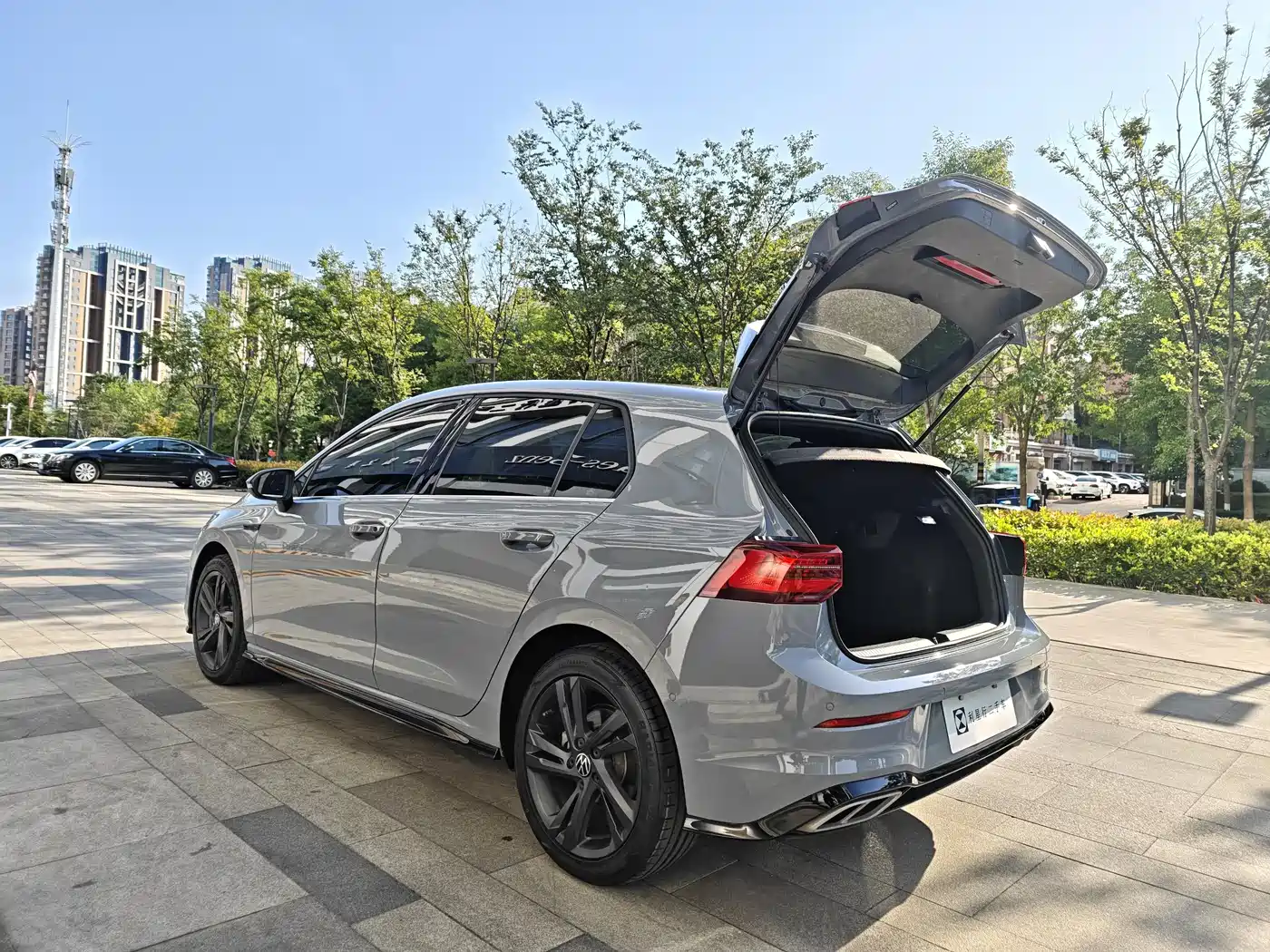 Volkswagen Golf 2021 280TSI DSG R-Line фото 25