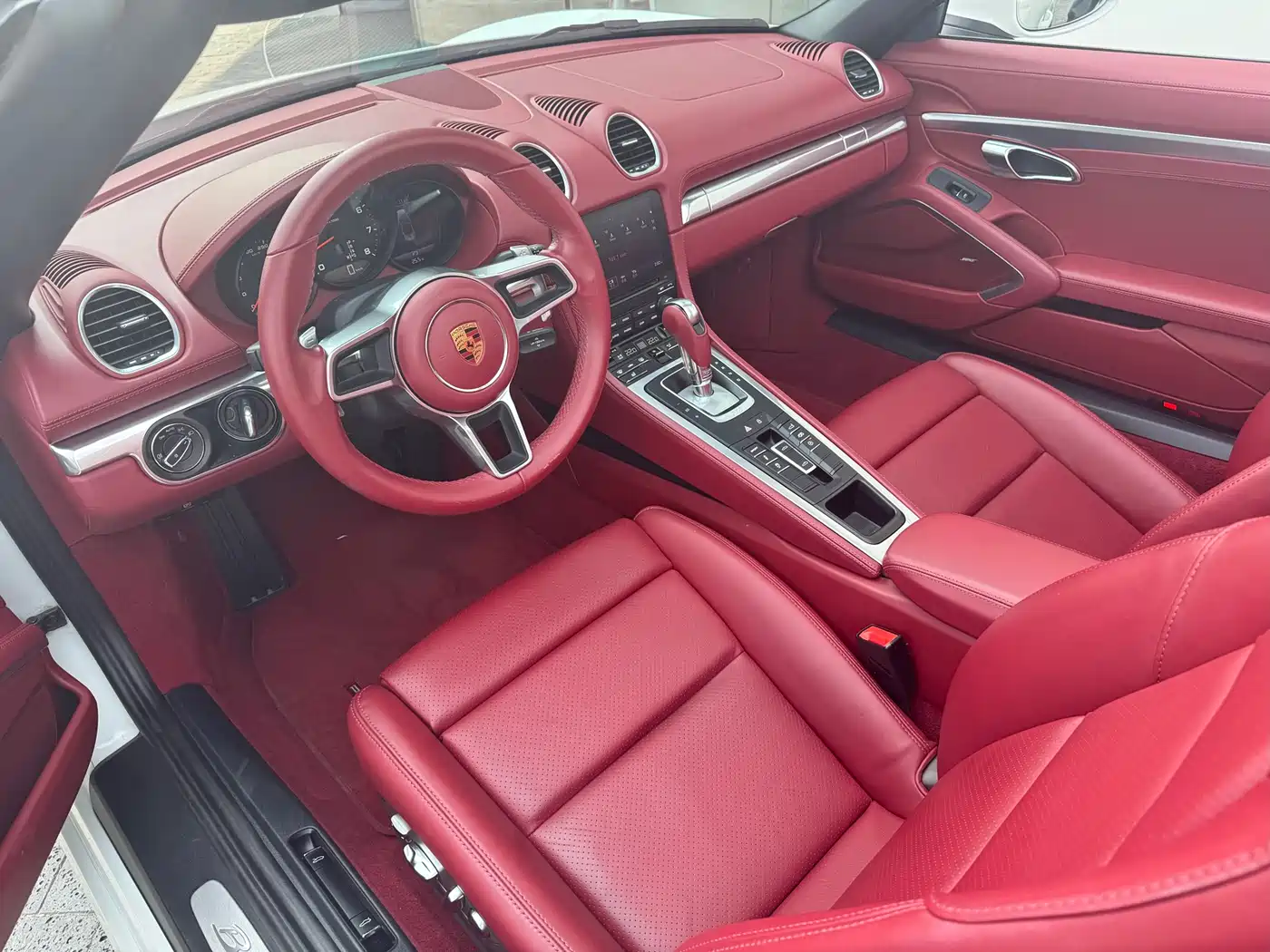 Porsche 718 2022 Boxster 2.0T фото 10