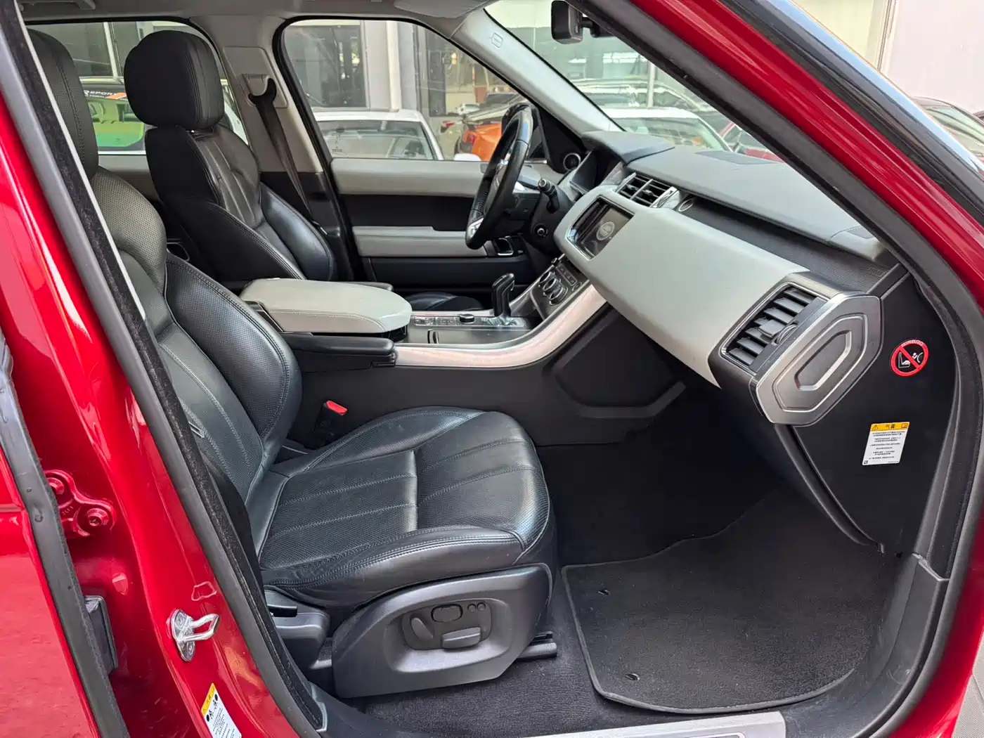 Land Rover Range Rover Sport 2014 3.0 SC V6 HSE фото 12