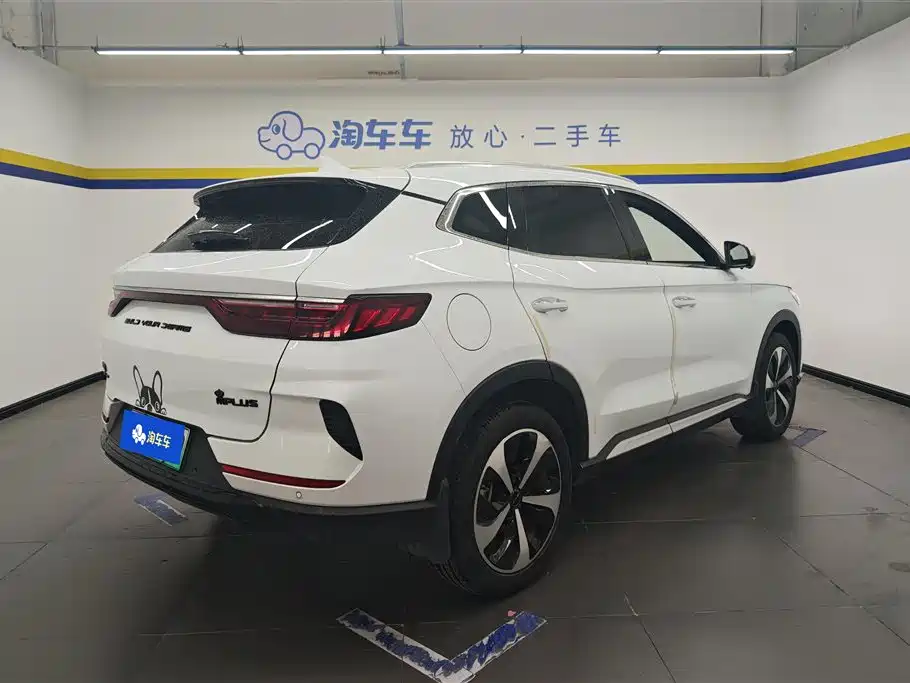 Photo 3 - BYD Song PLUS PHEV