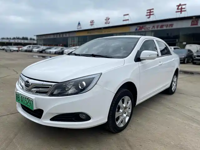BYD BYD e5 2016 Model 300 Comfort