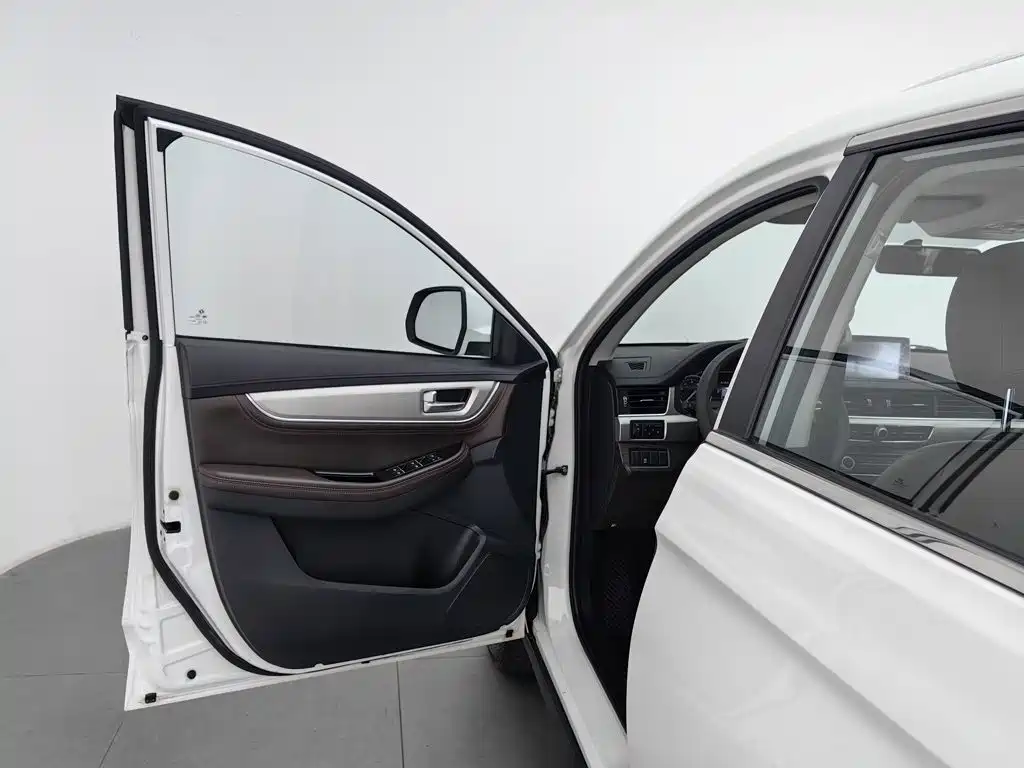 Dongfeng Fengxing Jingyi X5 2018 2017 Power Series 1.5T CVT Luxury