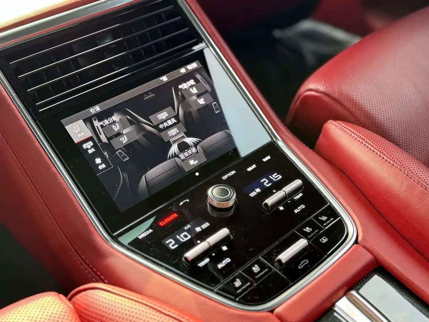 Porsche Panamera 2017 Panamera Turbo 4.0T фото 9